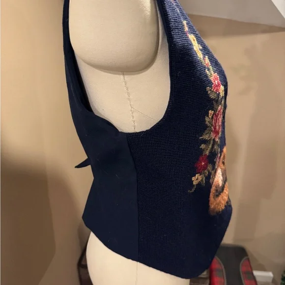 Vintage Fox and Floral Tapestry Vest - Picture 4 of 7